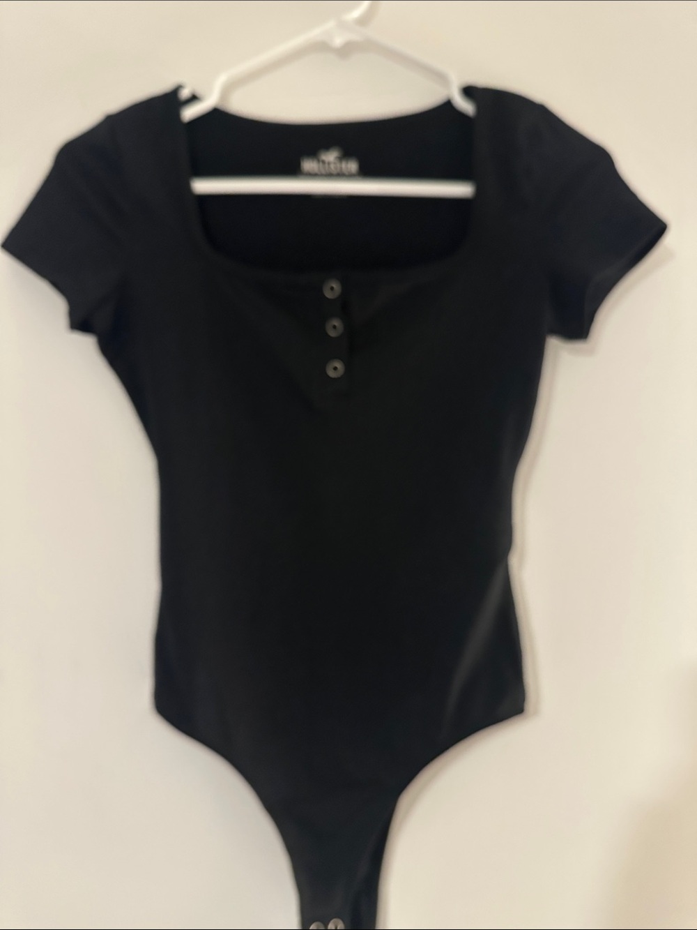 Hollister Black Must-Have Collection Tee - XS